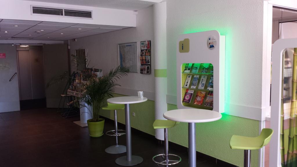 Ibis Budget Marseille Valentine Екстер'єр фото